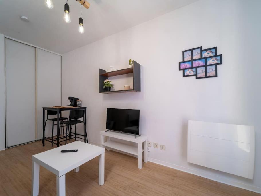 Appartement Tout Equipe A 5 Min De La Gare St Charles Marsella Exterior foto
